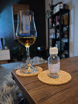 Photo of the rum  taken from user Lukas Jäger