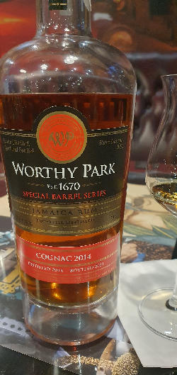 Photo of the rum Special Barrel Series Cognac 2014 taken from user Michael Janek