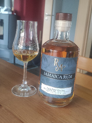 Photo of the rum Rum Artesanal Jamaica Rum taken from user Basti