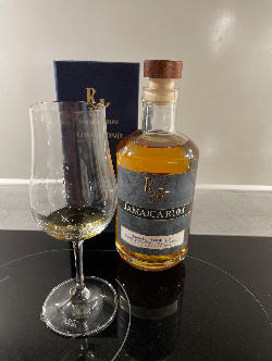 Photo of the rum Rum Artesanal Jamaica Rum taken from user Adrian Wahl