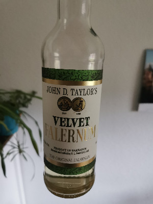 Photo of the rum John D. Taylor’s Velvet Falernum taken from user Rumpalumpa