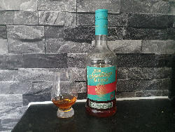 Photo of the rum Ron Añejo 8 Años taken from user Decky Hicks Doughty