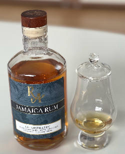 Photo of the rum Rum Artesanal Jamaica Rum VRW taken from user Thunderbird