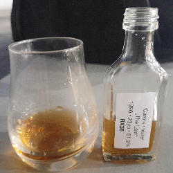 Photo of the rum  taken from user Timo Groeger