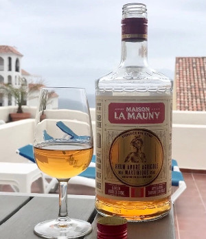Photo of the rum Heritage 1749 taken from user Stefan Persson