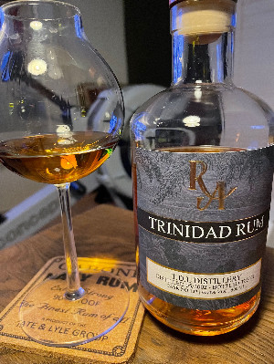 Photo of the rum Rum Artesanal Trinidad Rum taken from user Frank