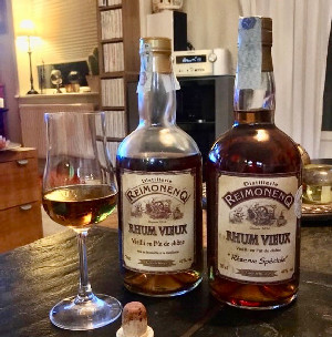 Photo of the rum Rhum Vieux 3 ans taken from user Stefan Persson