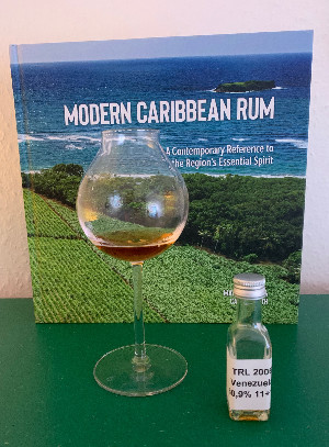 Photo of the rum Venezuela 11+1 taken from user mto75