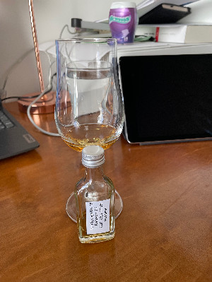 Photo of the rum Rum Sponge No. 18 taken from user Adrian Wahl