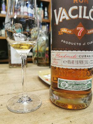 Photo of the rum Vacilon Añejo 7 Años taken from user Beach-and-Rum 🏖️🌴