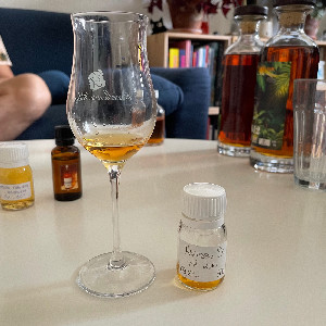 Photo of the rum Single Cask Selected by LMDW <>H taken from user Mike H.