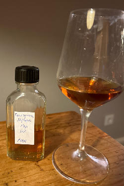 Photo of the rum  taken from user Chrischi78