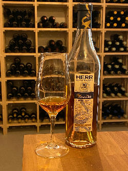 Photo of the rum 60 Years HERR taken from user Mirco