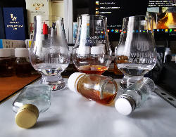 Photo of the rum Casknolia Kælder blend fra røget fad taken from user Kevin Sorensen 🇩🇰