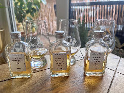 Photo of the rum Cask Strength (Fass 2 von 3) taken from user Serge