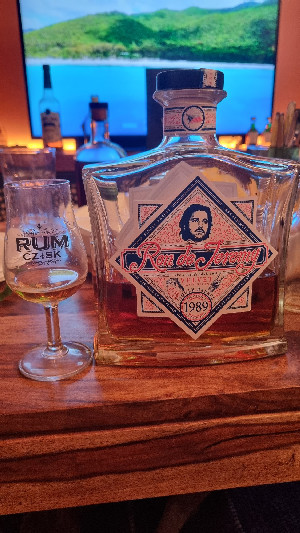 Photo of the rum Ron de Jeremy Velvet Revolution taken from user Martin Švojgr