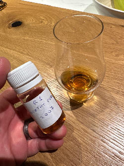 Photo of the rum Jamaica Single Cask Selection taken from user Filip Šikula