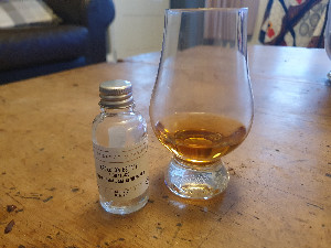 Photo of the rum Signature Single Estate Jamaica Rum taken from user Decky Hicks Doughty