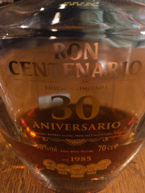 Photo of the rum Centenario Fundación 30 Años Edicion Limitada taken from user cigares 