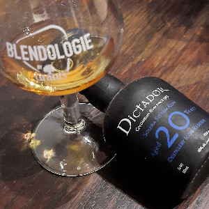 Photo of the rum Dictador 20 Years taken from user Werner10