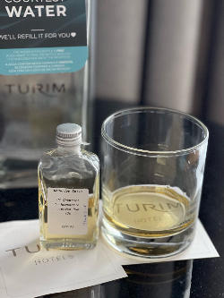 Photo of the rum Bourbon Barrel Single Cask Rum taken from user Thunderbird