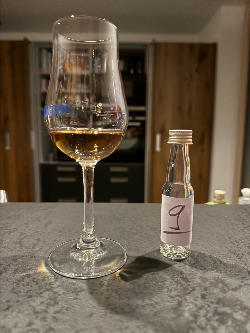 Photo of the rum Privat Rum taken from user Jarek