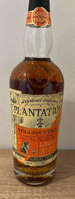 Photo of the rum Plantation Stiggins‘ Fancy Pineapple Smoky Formula taken from user w00tAN