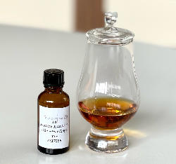 Photo of the rum La Dame Jeanne Numéro 2 taken from user Thunderbird