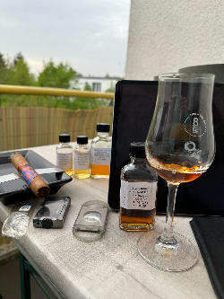 Photo of the rum Brut de Fût (Excellence Rhum’s 10th Anniversary) taken from user Andi