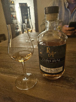 Photo of the rum Rum Artesanal Cuba Rum (CADC Finish) taken from user zabo