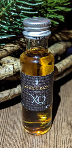 Photo of the rum Santos Dumont XO Super Premium Rum taken from user heckto🥃