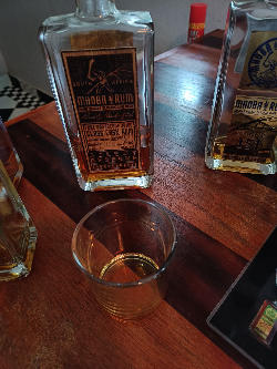 Photo of the rum Select Reserve Glass Cask Rum taken from user Tim 
