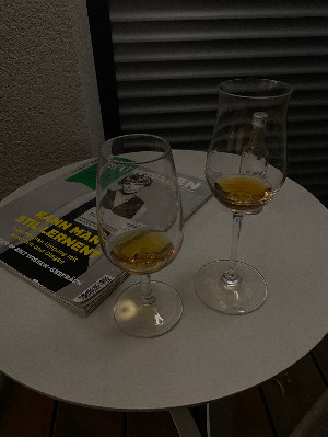 Photo of the rum Eminente Confrérie du Rhum x Excellence Rhum (Batch 1) taken from user Joachim Guger