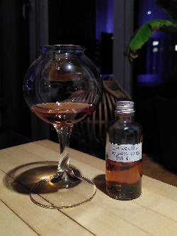 Photo of the rum Eminente Confrérie du Rhum x Excellence Rhum (Batch 1) taken from user Speedflo