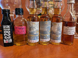 Photo of the rum Single Estate Old South Georgia Rum (Romhatten Cask #2) taken from user Artur Schönhütte