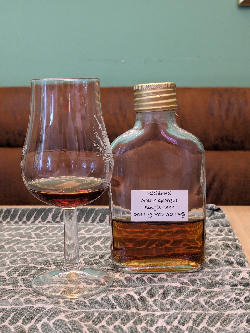 Photo of the rum Single Estate Old South Georgia Rum (Romhatten Cask #2) taken from user Dr.Django