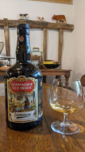 Photo of the rum Jamaica 5 years taken from user passlemix