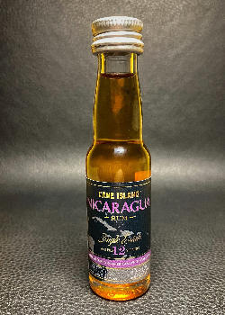 Photo of the rum Nicaragua taken from user Lutz Lungershausen 