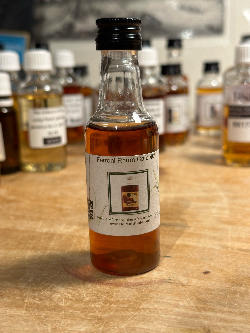 Photo of the rum  taken from user Johannes