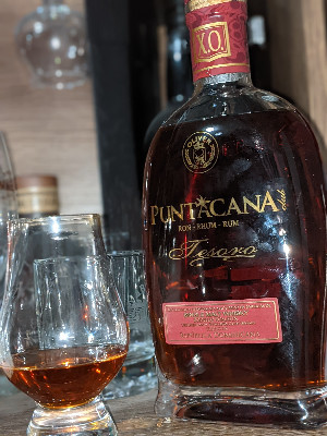 Photo of the rum Puntacana Club Tesoro taken from user Abrahan Reyes