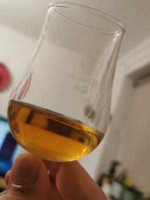 Photo of the rum Arcane Extraroma Grand Amber taken from user Rumpalumpa