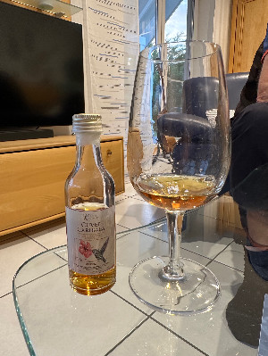 Photo of the rum HSE Cuvée Caribaea Rhum Vieux Agricole VO taken from user Oliver