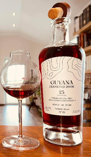 Photo of the rum No. 15 REV taken from user Thomas Wille