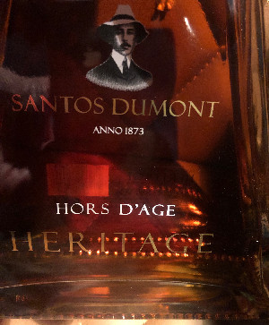 Photo of the rum Santos Dumont Heritage Hors d'Age taken from user BTHHo 🥃