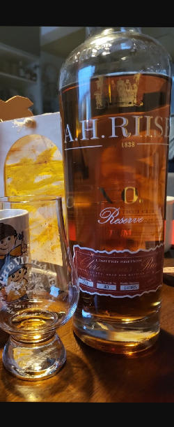 Photo of the rum XO Reserve Christmas Rum taken from user zabo