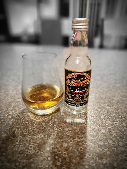 Photo of the rum Millonario 10 Anniversario Reserva taken from user Tyler Griffith