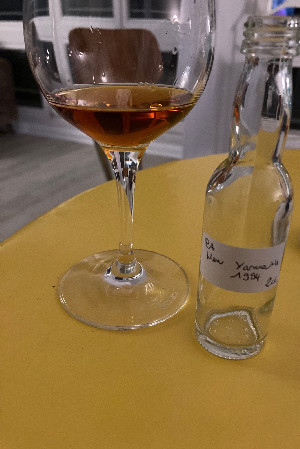 Photo of the rum Rum Artesanal NYE taken from user TheRhumhoe