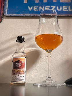 Photo of the rum Off-Road Rhum Series #01.2 taken from user TheJackDrop