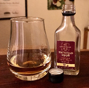 Photo of the rum Trinidad No. 4 taken from user Stefan Persson
