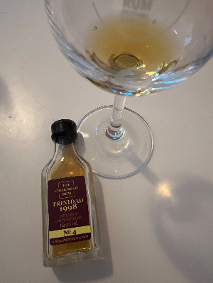 Photo of the rum Trinidad No. 4 taken from user Andi